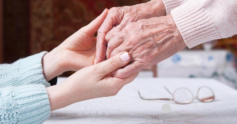 Îngrijirea unui vârstnic diagnosticat cu demență
